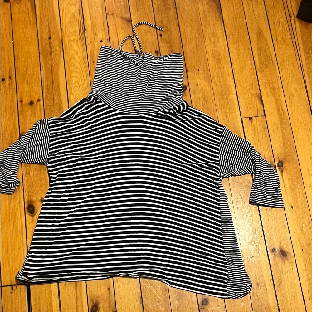 Striped Black and White Women's Top